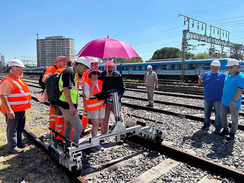 Bedienungstraining für ZfP-Ausbilder zum Schienenfehlerdetektor ETS2-73, Buenos Aires, 2026