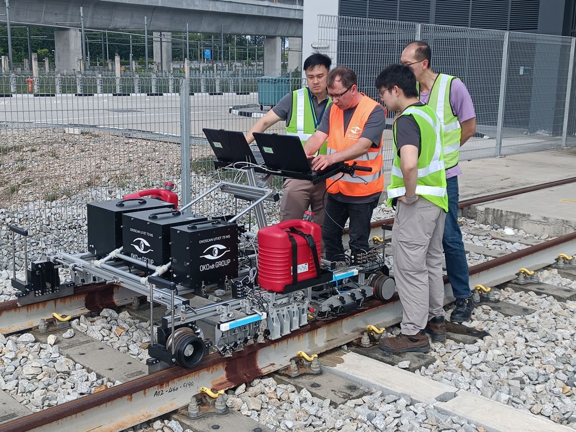Vor-Ort-Schulung zum OKOSCAN UT/ET 73 MS für ST. Engineering in Singapur  